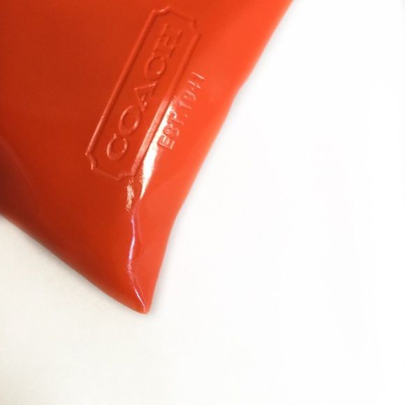 COACH Poppy Sunglasses (S3004) with Poppy Case - Picture 8 of 8